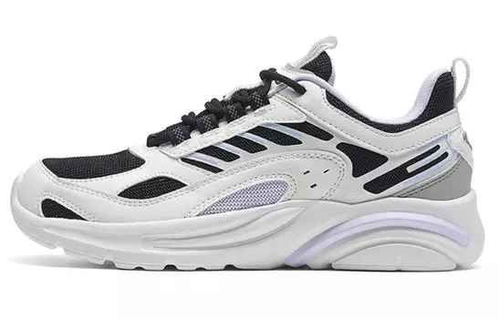 Кроссовки женские Millennium Lifestyle с низким верхом бежевого/черного цвета Xtep