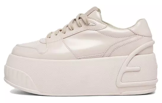 Кроссовки женские низкие Fendi, бежевый