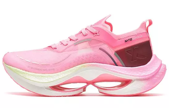 Кроссовки женские низкие персиково-розовые/черные Xtep