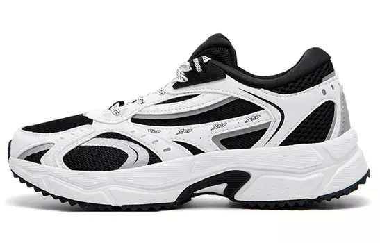 Кроссовки женские с низким верхом белые/черные Xtep