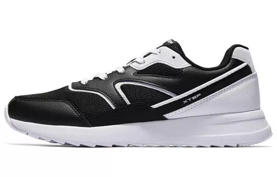 Кроссовки женские с низким верхом, черные/белые Xtep
