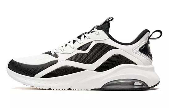 Кроссовки женские с низким верхом, черные/белые Xtep