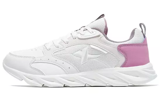 Кроссовки женские с низким верхом Sail белые/фиолетовые Xtep