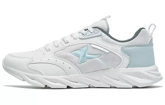 Кроссовки женские с низким верхом Sail White/Snow Fog Green Xtep