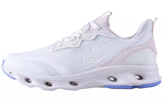 Кроссовки женские с низким верхом Sail White/pure Powder Xtep