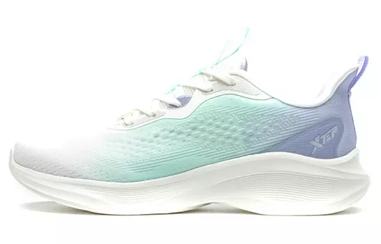 Кроссовки женские с низким верхом Sail White / Tranquil Blue / Snow Blue Xtep