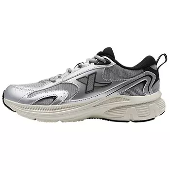 Кроссовки женские с низким верхом серебристо-серые Xtep