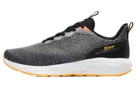 Кроссовки женские с низким верхом серые/черные Xtep