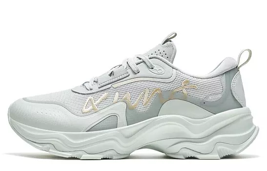 Кроссовки женские с низким верхом Tru Gray / Tea White Xtep