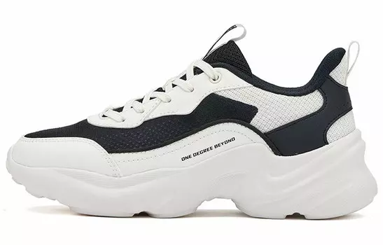 Кроссовки женские толстые низкие белый/черный 361°