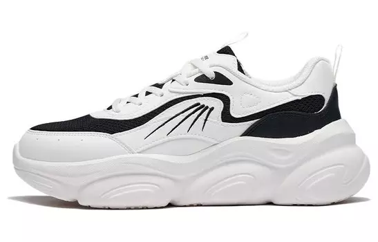 Кроссовки женские толстые низкие белый/черный 361°