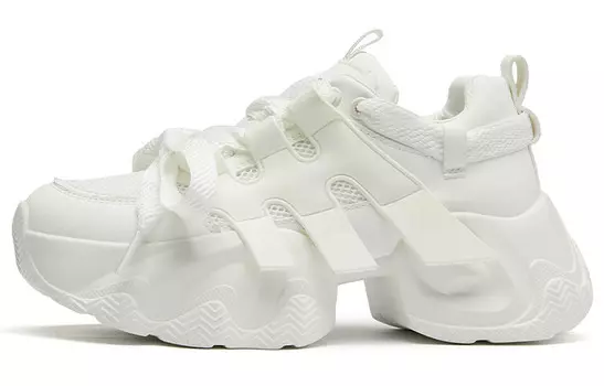 Кроссовки женские толстые низкие La Chapelle, белый