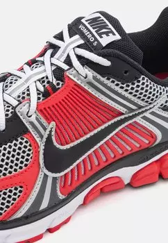 Кроссовки ZOOM VOMERO 5 UNISEX Nike Sportswear, серебристый