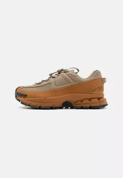 Кроссовки ZOOM VOMERO ROAM Nike Sportswear, бежевый