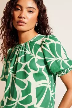 Круглый вырез, присборенные манжеты, шорты, рукава, топ Friends Like These, зеленый