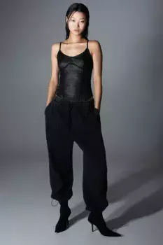 Кружевное боди с рельефными деталями H&M, черный