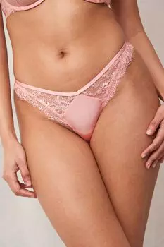 Кружевные стринги с высокими вырезами и V-образным ремешком Self., розовый