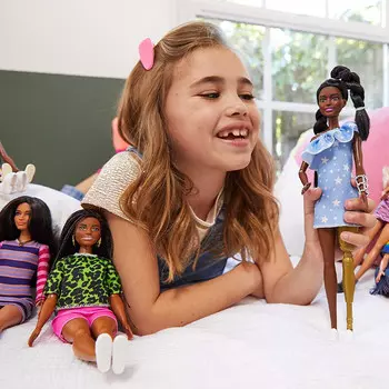 Кукла Barbie Fashionistas с протезом темных волос Mattel