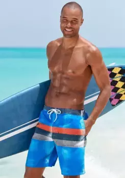 Купальные шорты Chiemsee, эластичный пояс, с внешним шнуром, с боковыми карманами, оранжевый