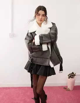 Куртка-авиатор из искусственной кожи с потертостями черного цвета Miss Selfridge