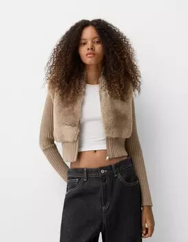 Куртка-Бомбер из искусственного меха с ребристыми рукавами Bershka, желтый