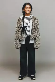 Куртка-бомбер из искусственного меха с животным принтом ZARA, цвет leopard