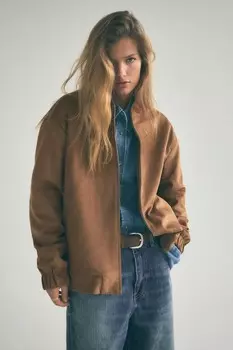 Куртка-бомбер из искусственной замши ZARA, средний верблюд