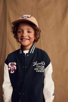 Куртка бомбер с нашивками в стиле колледжа Superdry, синий