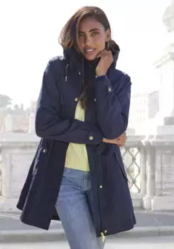 Куртка French Connection для отдыха на открытом воздухе, с капюшоном, разрезом по низу и кнопками сзади, синий