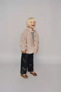 Куртка из искусственной овчины с капюшоном ZARA, кэмел