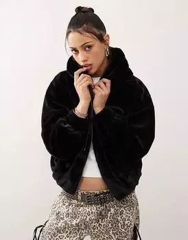 Куртка с капюшоном на молнии из веганского меха с металлическим логотипом черного цвета Karl Kani
