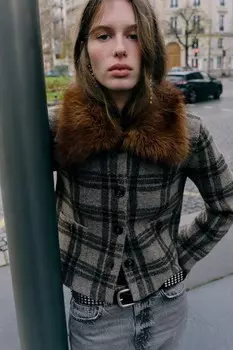Куртка с воротником из искусственного меха ZARA, серо-зеленый