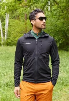 Куртка Shell Mammut ULTIMATE VII, цвет Black