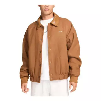 Куртка solo swoosh varsity jacket 'light british tan' Nike, бежевый