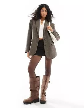 Куртка свободного кроя из искусственной шерсти коричневого цвета Bershka