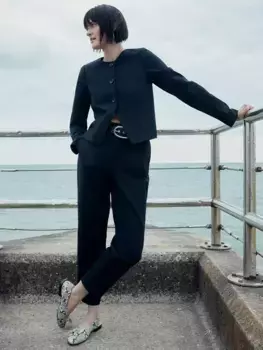 Куртка Whistles Anne Ponte Button, черный