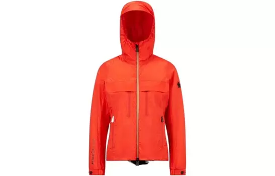 Куртка женская красный Moncler