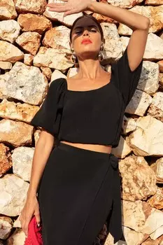 Квадратный вырез верх Ro&Zo, черный