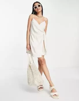 Льняное мини-сарафан с запахом и завязками на бретелях ASOS DESIGN ASOS DESIGN