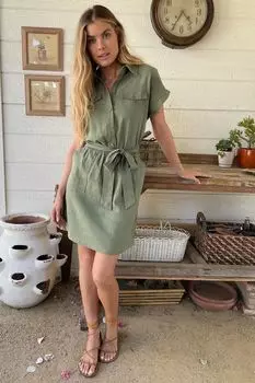 Льняное платье-мини-рубашка с поясом и накладным карманом Love & Roses, зеленый
