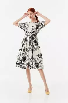 Льняное платье с поясом и цветочным узором Fullamoda, черный