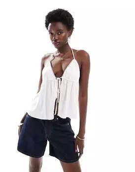 Льняной топ Pull&Bear с халтернеем белого цвета