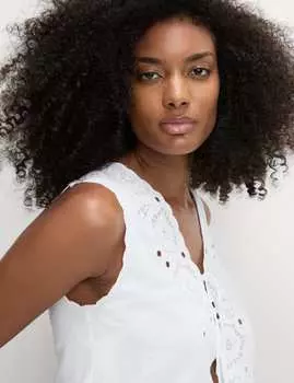 Льняной топ с богатой отделкой ришелье Marks & Spencer, белый