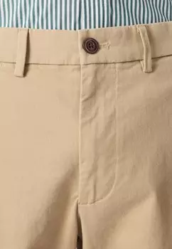 Льняные брюки Slim Performance Stretch GAP, хаки