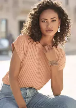 LASCANA рубашка с короткими рукавами, с окантовкой, не гладкая футболка из современной структурированной ткани, цвет Peach