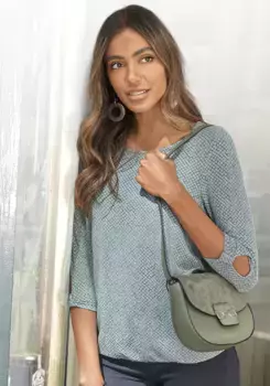 LASCANA Рубашка с рукавом 3/4, с небольшим вырезом по низу рукава, зеленый