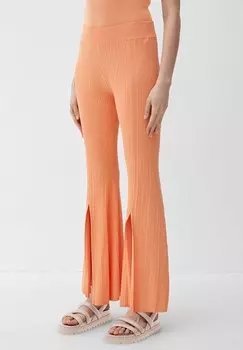 Леггинсы MIT FLARED LEG UND SCHLITZ Leggings s.Oliver, абрикос