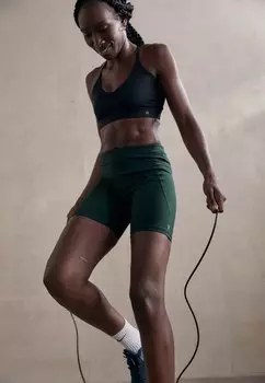 Леггинсы POWER BIKER SHORTS Sweaty Betty, темно-зеленый