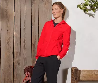 Легкая функциональная куртка Папи меня Tchibo, красный-оранжевый