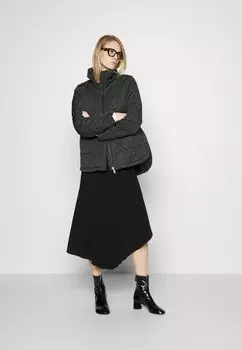 Легкая куртка Barbour, черный